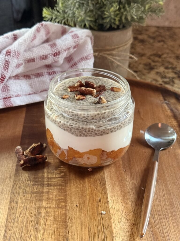 peach cobbler chia breakfast parfait